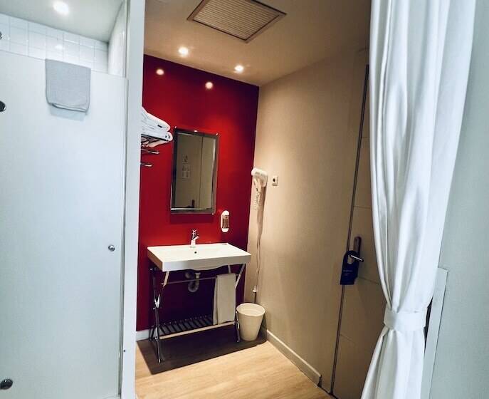 اتاق سوپریور, Urbansea Atocha 113