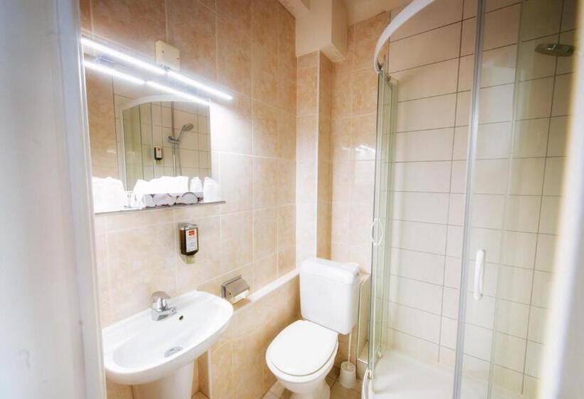 Номер Клуб, Victor Hugo Lorient