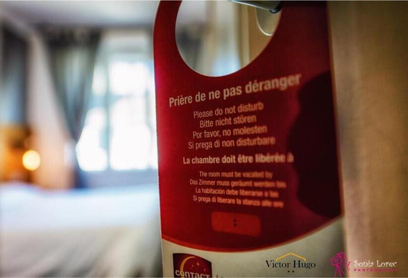 Номер Стандарт, Victor Hugo Lorient