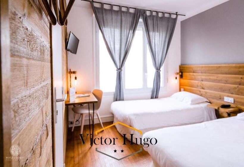Quarto Familiar, Victor Hugo Lorient