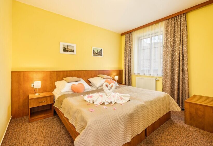 Апартаменты 1 Спальня, Záviš Z Falkenštejna