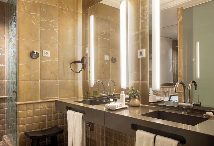 سوییت جونیور, Único Madrid, Small Luxury Hotels