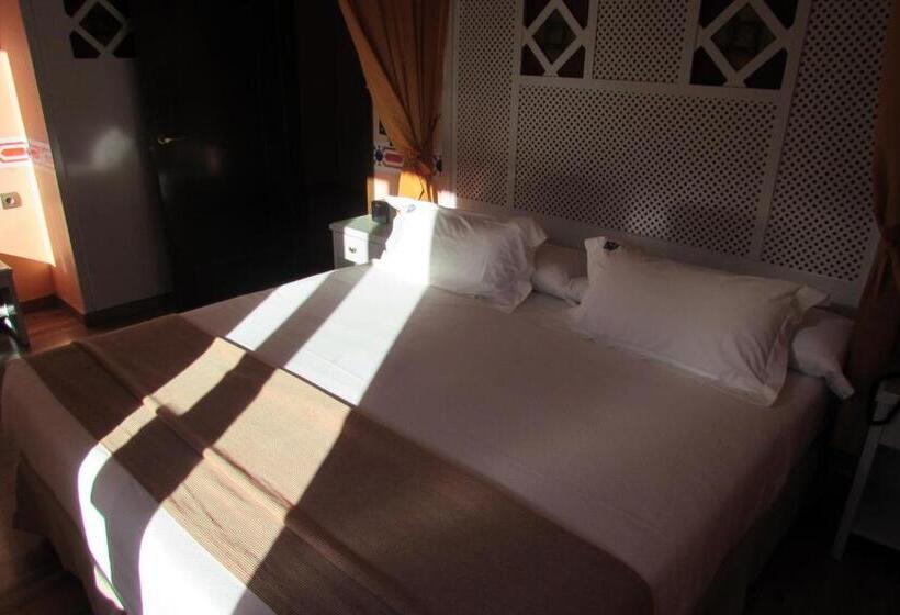 수피리어 스위트, Suites Gran Via 44