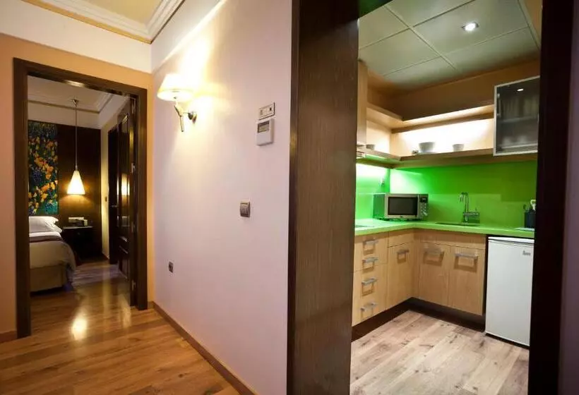 スーペリアースイート, Suites Gran Via 44