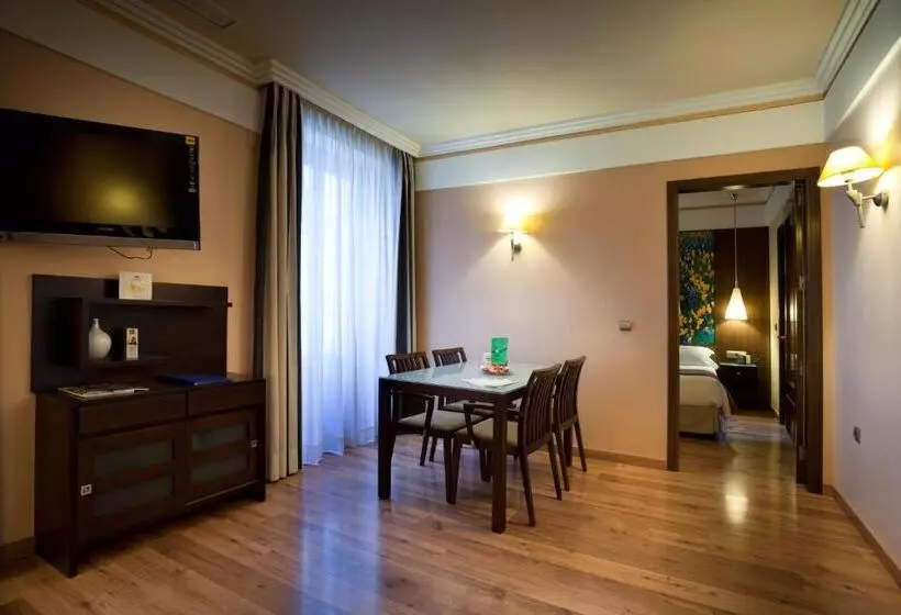 スーペリアースイート, Suites Gran Via 44