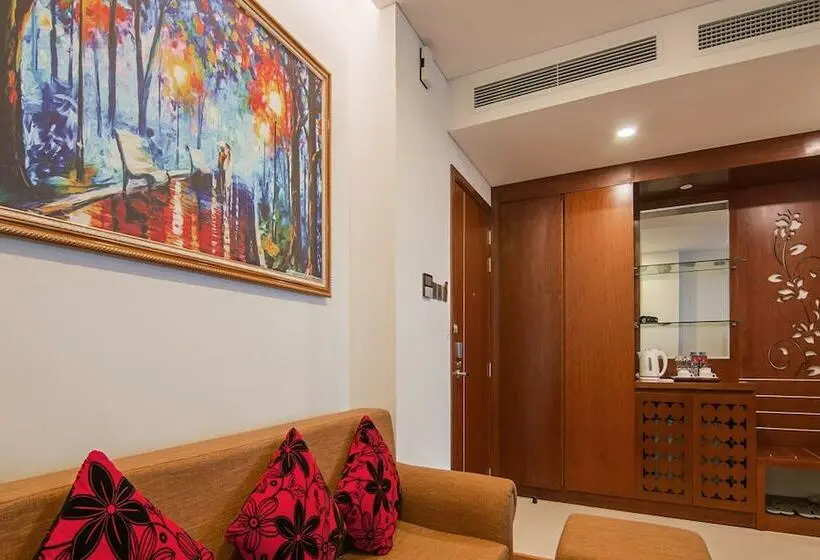 سوئیت پریمیوم, Gold Coast Hotel Resort & Spa