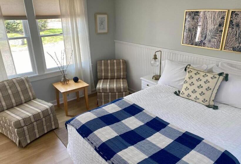 اتاق استاندارد, Hanscom's Motel & Cottages