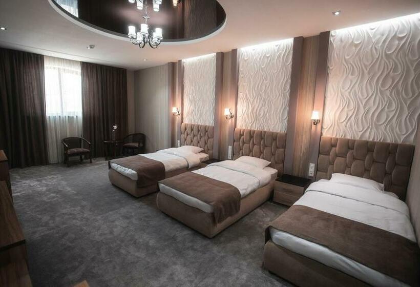 스탠다드 트리플 룸, Arhan Palace