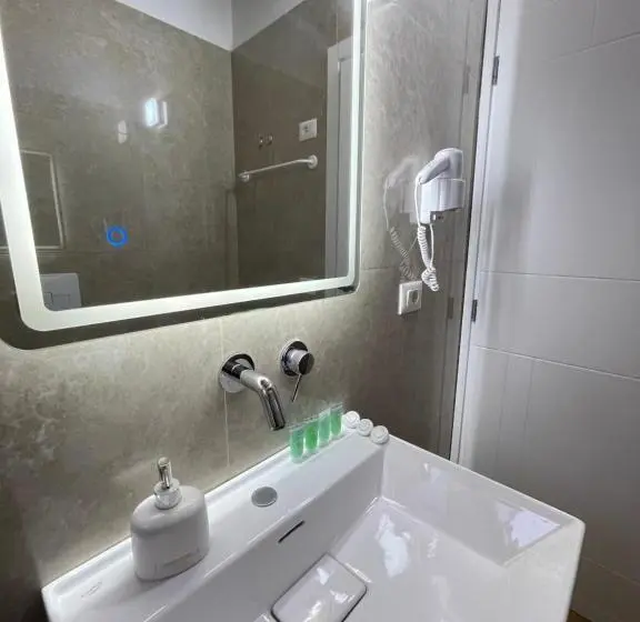 اتاق استاندارد با بالکن, Maison Apartments