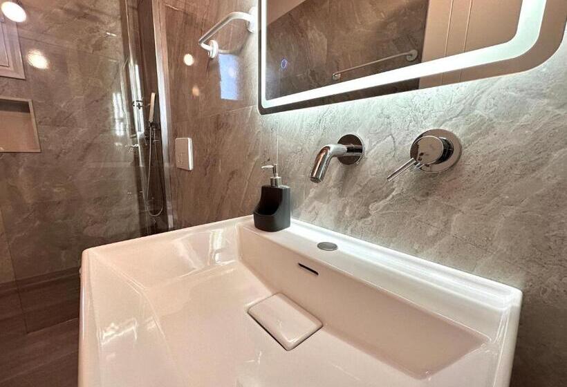 דירת שני חדרים, Maison Apartments