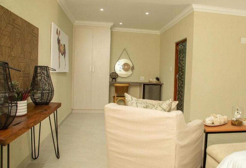 اتاق استاندارد با تخت بزرگ, Pumbaa Wildlife Park & Accommodation