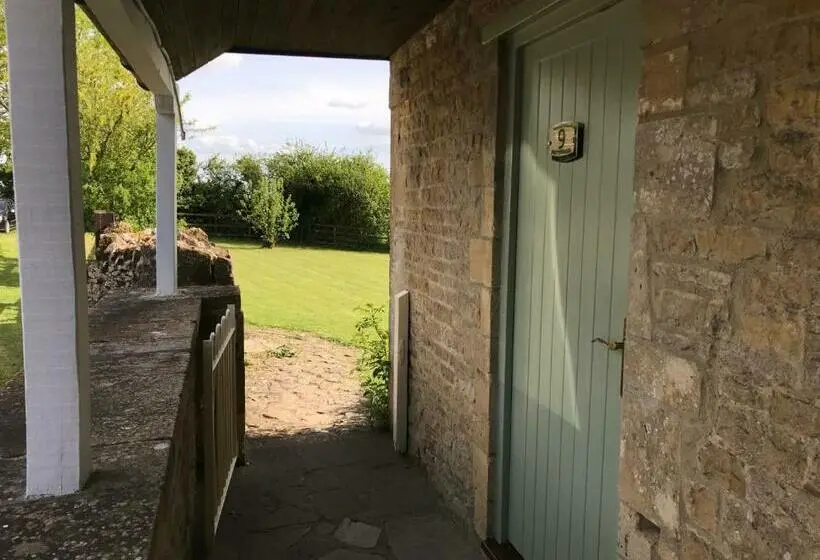 キングサイズベッドのスーペリアルーム, Cotswold Merrymouth Inn