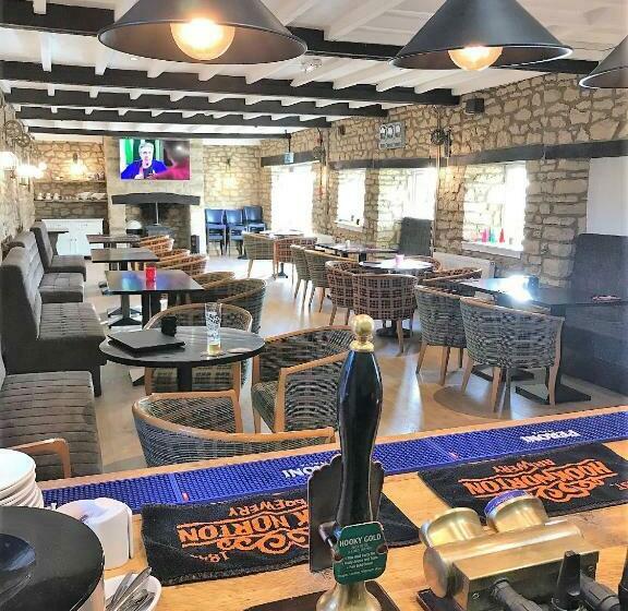 إستوديو سوبيريور, Cotswold Merrymouth Inn