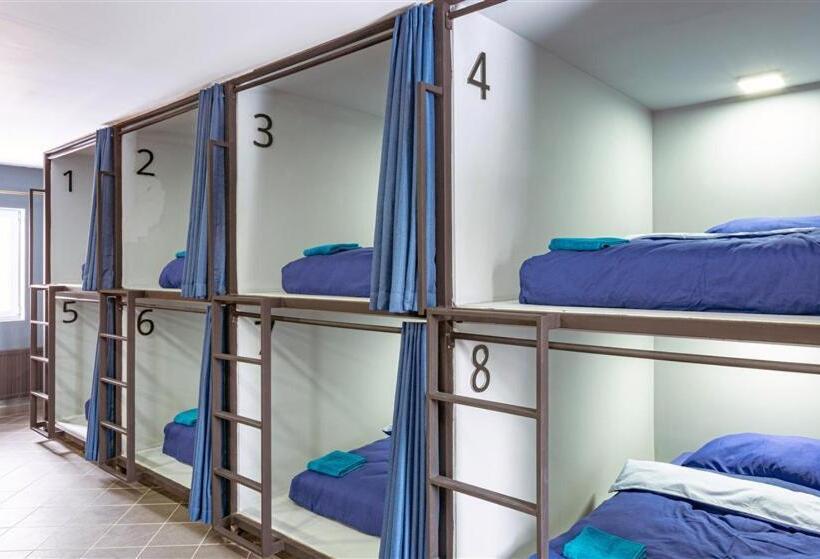 单人基本间, Hostel Iron Cube