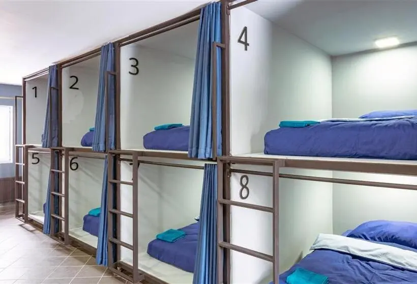 シングルベーシックルーム, Hostel Iron Cube