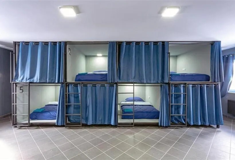 シングルベーシックルーム, Hostel Iron Cube