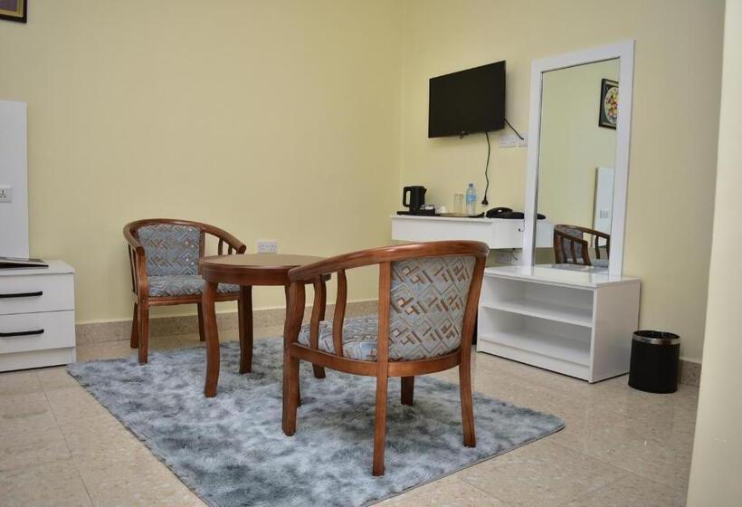 سوییت لوکس, La Stanar