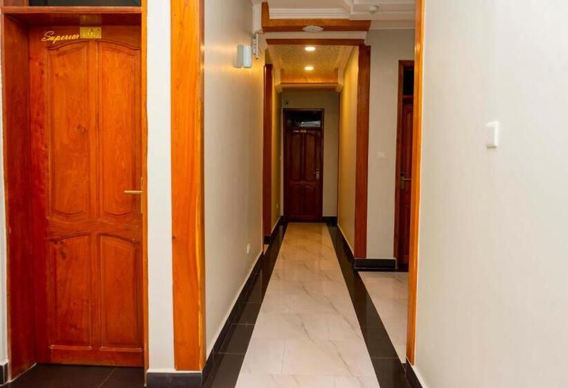 سوییت لوکس, La Stanar