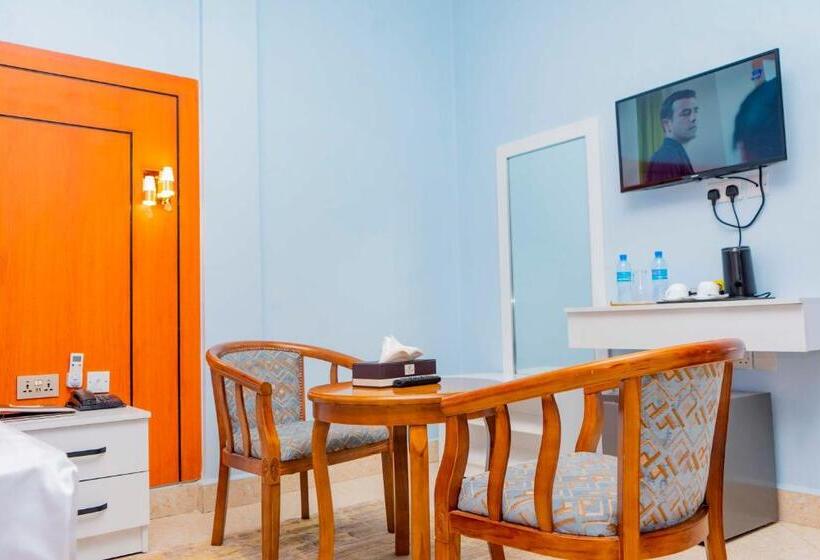 اتاق لوکس, La Stanar