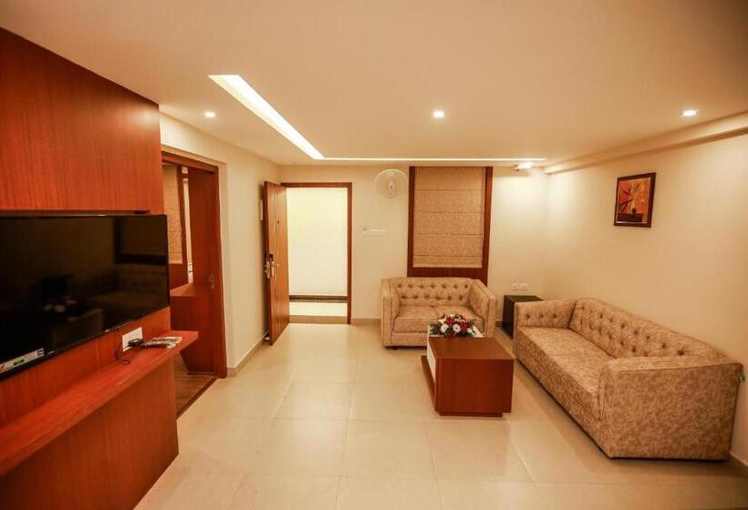 סוויטה משפחתית, Nesma Palace