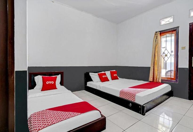 豪华家庭房间, Oyo 90405 Penginapan Sasti Kuningan