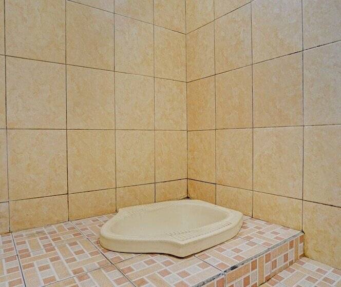 标准间, Oyo 90405 Penginapan Sasti Kuningan