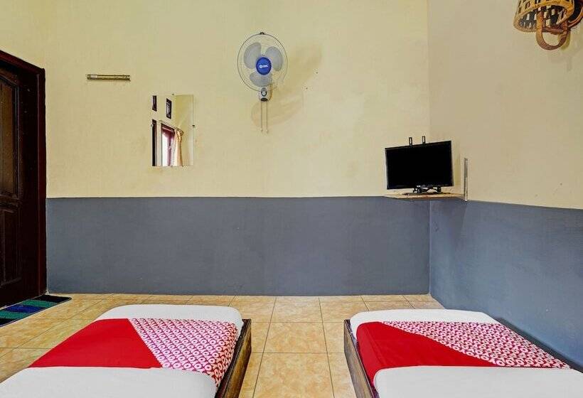 标准间, Oyo 90405 Penginapan Sasti Kuningan