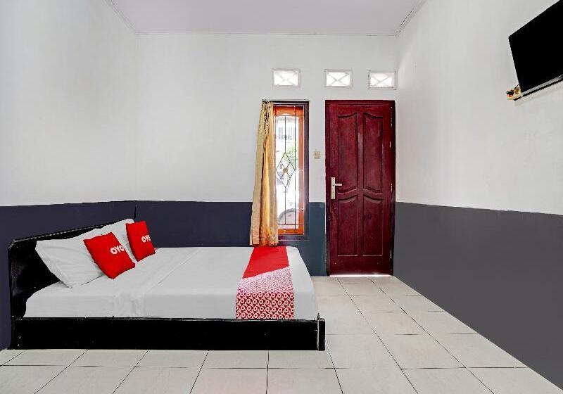 豪华家庭房间, Oyo 90405 Penginapan Sasti Kuningan