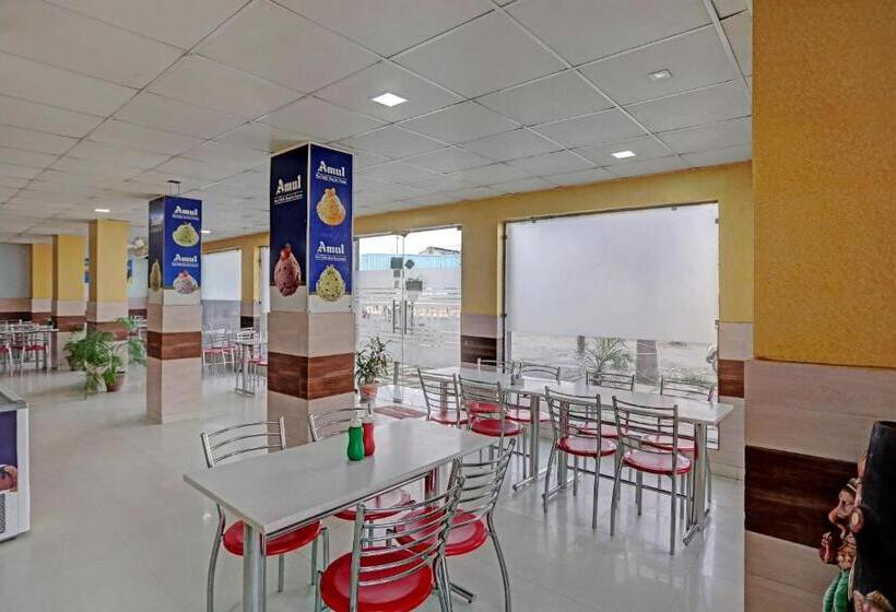 اتاق کلاسیک سه تخته, Oyo Nod1223 Cross Town  & Restaurants