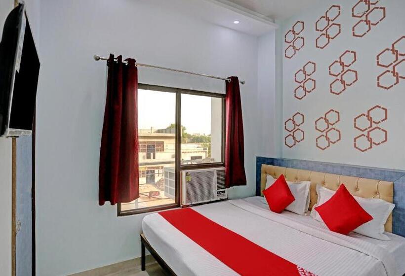 اتاق کلاسیک سه تخته, Oyo Nod1223 Cross Town  & Restaurants