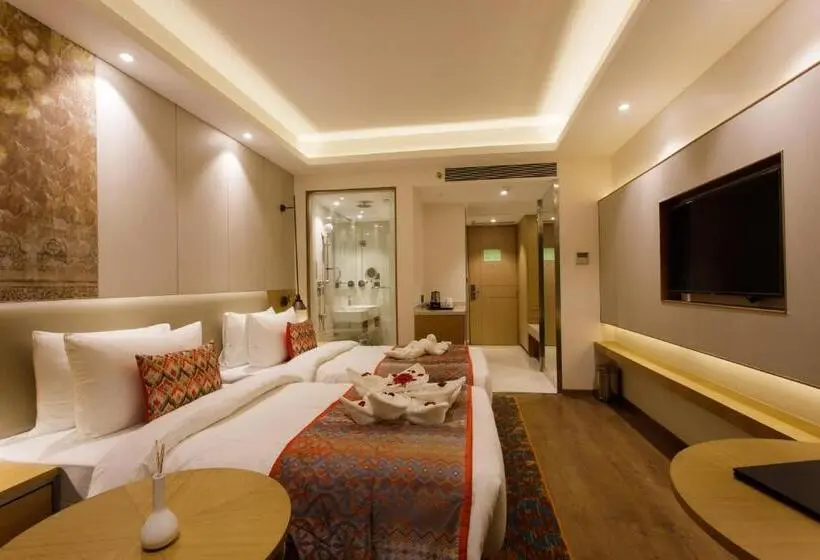 Deluxe Zimmer, Sayaji Jamnagar
