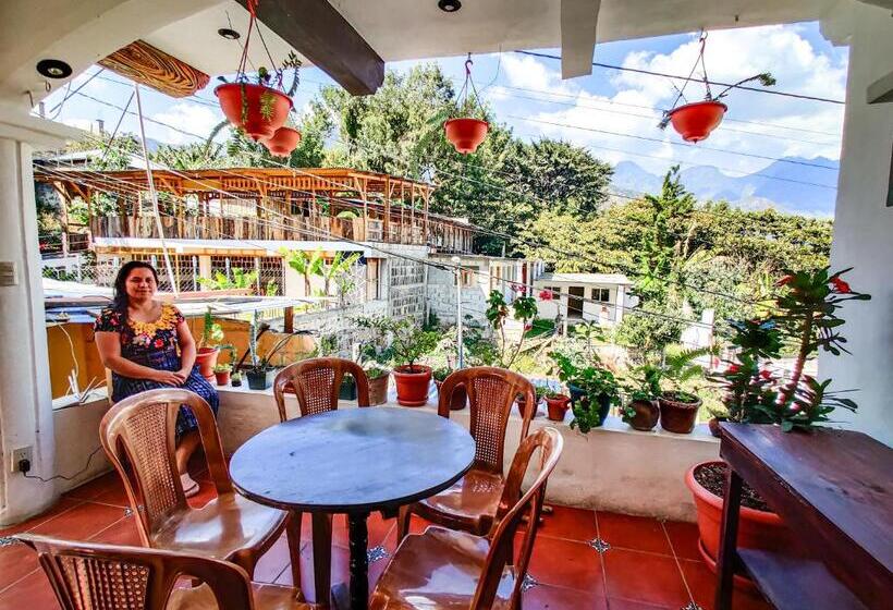 سوییت لوکس, Casa Argentina