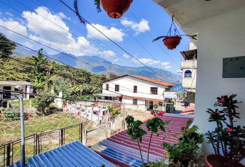 سوییت لوکس, Casa Argentina