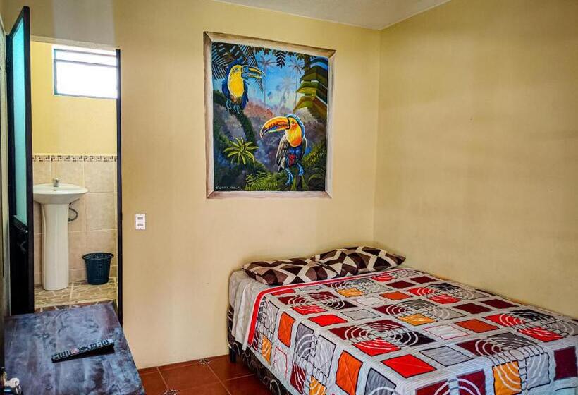 اتاق استاندارد سه نفره, Casa Argentina