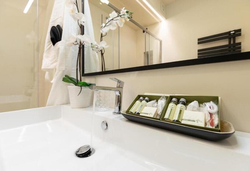 اتاق لوکس, Foresteria Di Piazza Cavour   Luxury Suites & Guest House