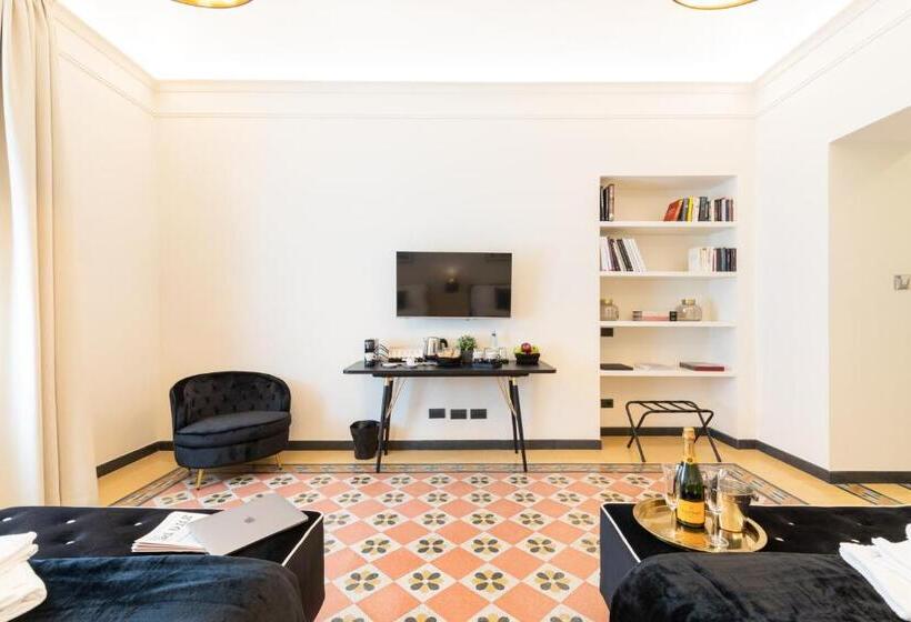 اتاق اجرایی, Foresteria Di Piazza Cavour   Luxury Suites & Guest House