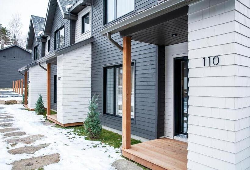 Suite with Terrace, Suites Du Lac Moore