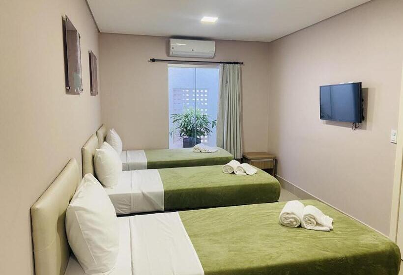 スタンダードトリプルルーム, Conviver