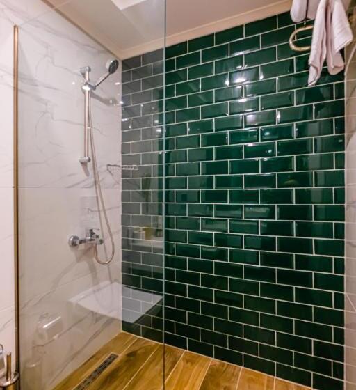 Háromágyas Superior Szoba, Feniks