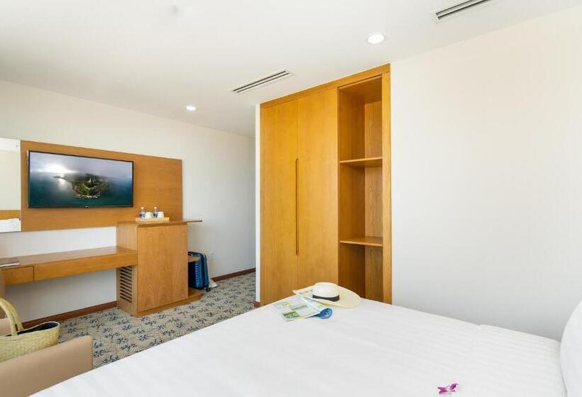 اتاق سوپریور با چشم‌انداز شهر, Lamanga Hotel & Suites