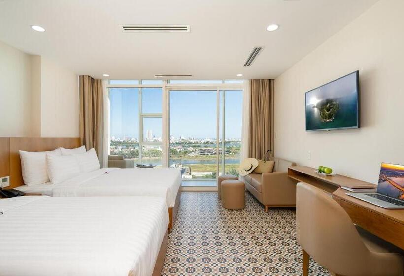 Standard studio with river view, Lamanga Hotel & Suites