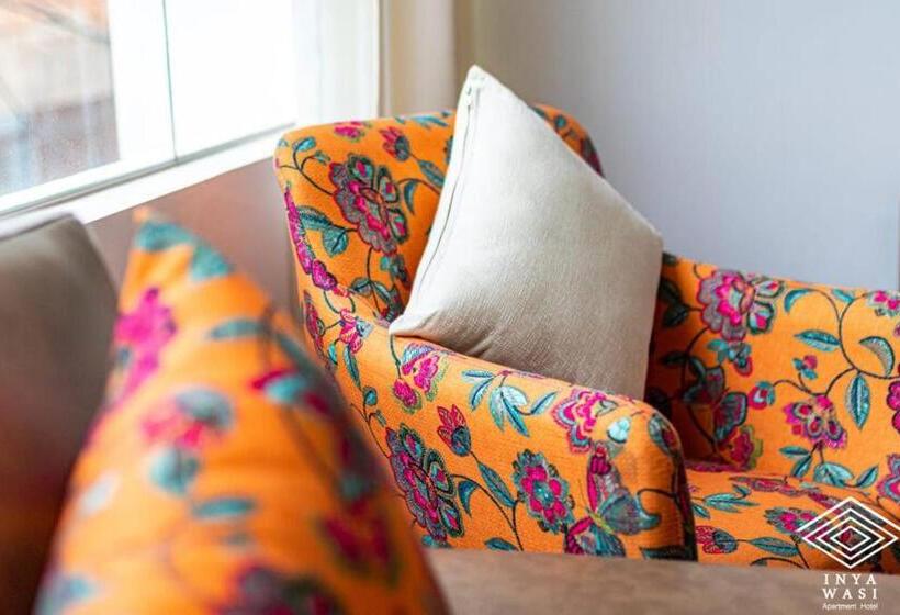 شقة غرفتين, Inyawasi Apartment