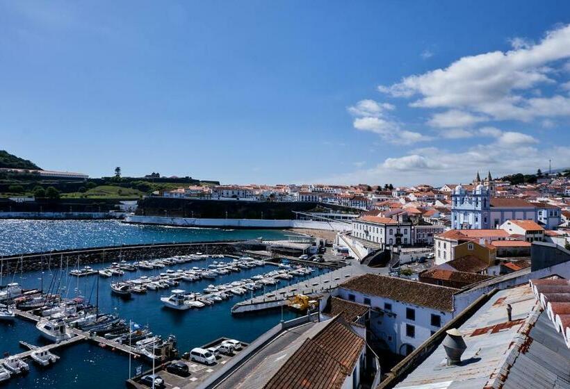 Номер Deluxe Вид на Море, Mid Atlantic Boutique Hostel