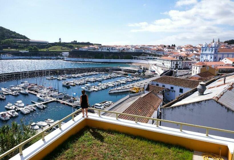 Номер Deluxe Вид на Море, Mid Atlantic Boutique Hostel