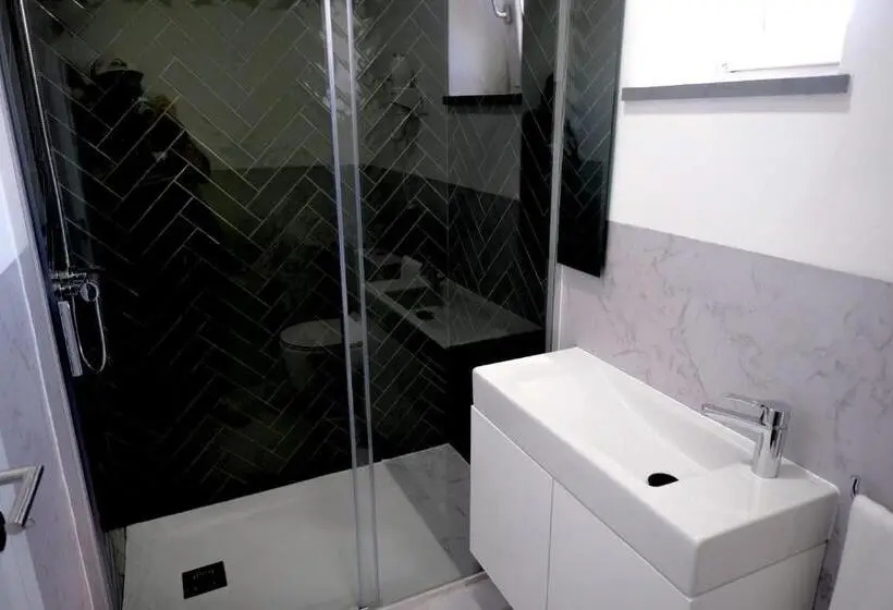 اتاق لوکس با چشمانداز شهر, Mid Atlantic Boutique Hostel