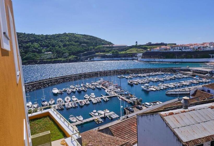 Номер Deluxe Вид на Город, Mid Atlantic Boutique Hostel