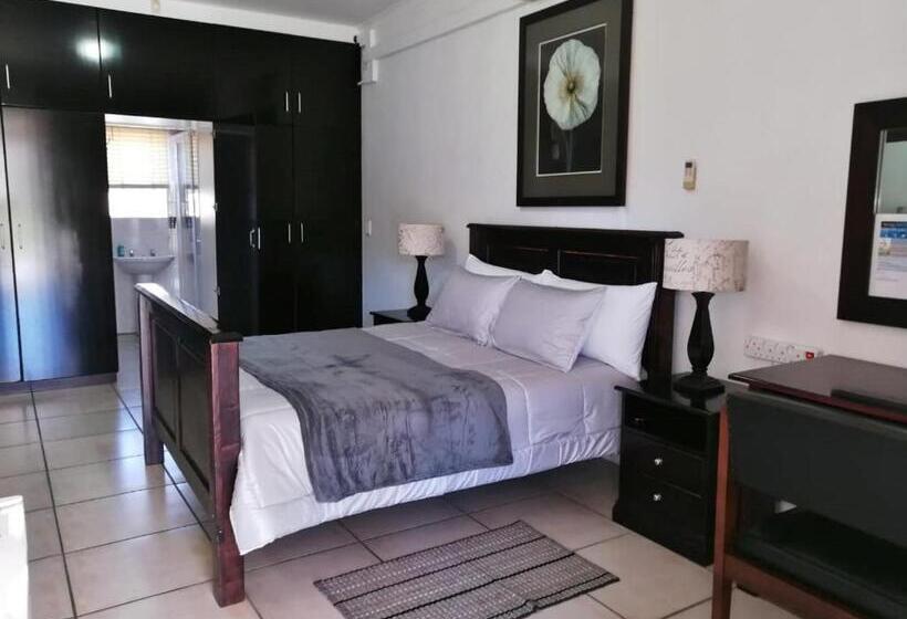 اتاق استاندارد با تراس, Sunset Boulevard Riverlodge