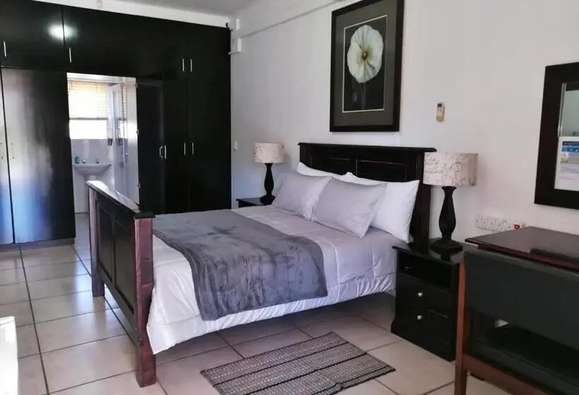 اتاق استاندارد با تراس, Sunset Boulevard Riverlodge