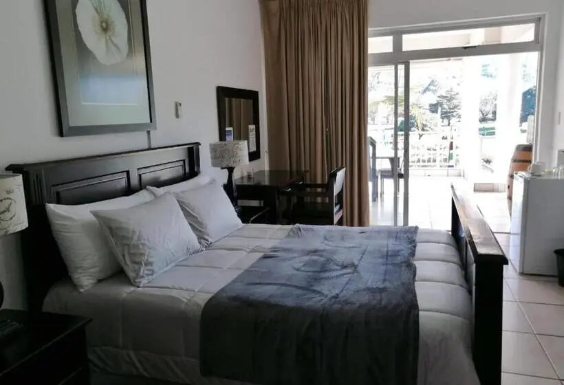 اتاق استاندارد با تراس, Sunset Boulevard Riverlodge