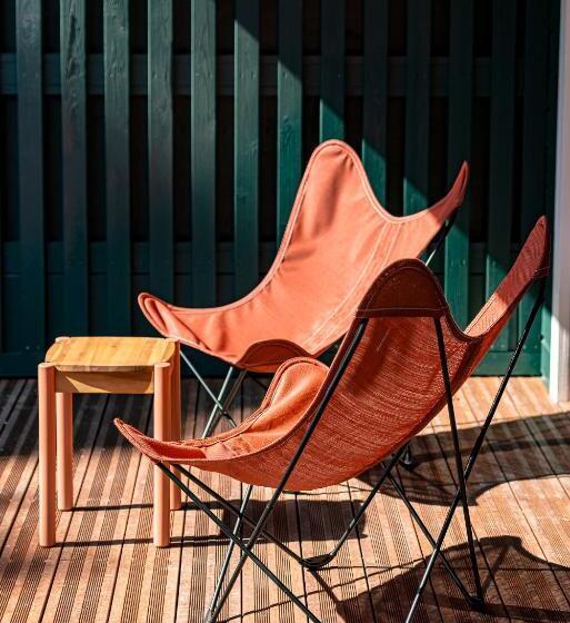 جناح جونيور مزوَّد بتراس, 70 Hectares... Et L Océan